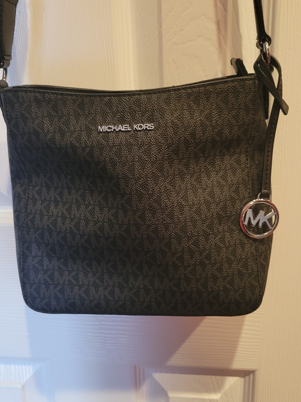 Michael Kors Black Signature Crossbody Bag NWOT